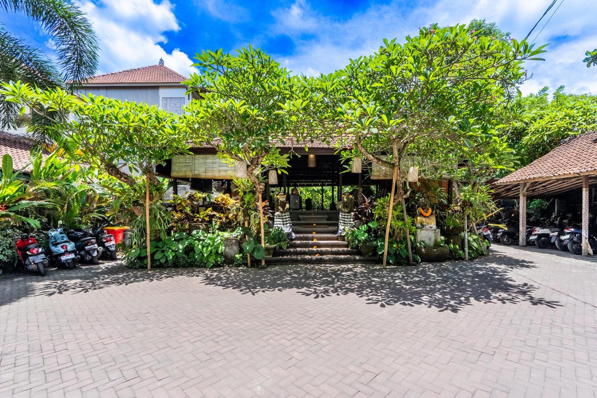 Meruhdani Boutique Hotel Ubud Exterior foto
